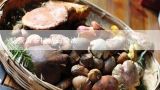 咸蛋黄焗茶树菇怎么做如何做好吃,咸蛋黄炒茶树菇的做法步骤图，怎么做好吃