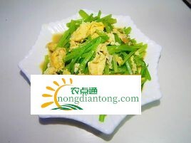 鸡腿菇炒芹菜怎么炒 清热解毒抗疲劳,第1图