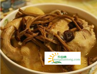 茶树菇红枣炖鸡汤的做法,第2图
