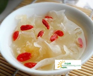 银耳汤不能与什么同食，吃错了后果很严重！,第3图