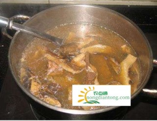 牛肝菌配什么煲汤好吃，教你三套营养又美味的牛肝菌煲汤做法,第2图