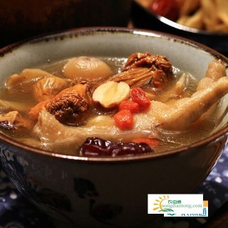 鲜松茸煲汤,第3图