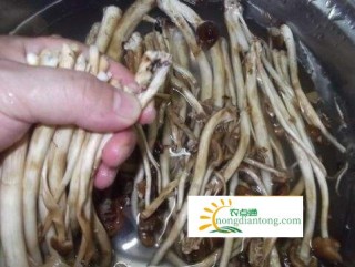 干锅茶树菇的做法有哪些？教你三种不同的做法,第2图