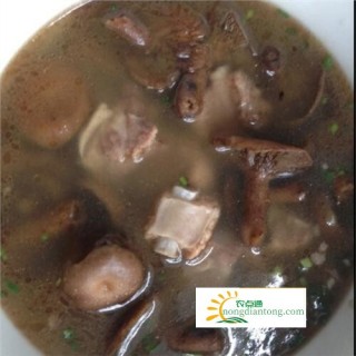 鲜牛肝菌煲汤的做法大全,第2图