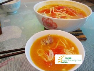 西红柿金针菇汤的做法 酸酸甜甜营养多,第2图