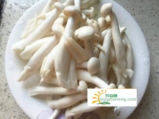 清蒸白玉菇的做法，这样做很美味,第2图