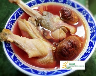 红菇炖鸡汤的做法大全,第3图