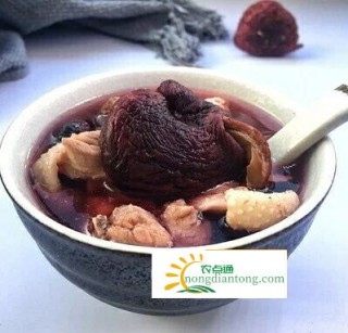 红菇炖鸡汤的好处，补虚养血缓解体质虚弱,第2图