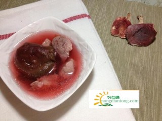 红菇炖猪蹄的做法和营养介绍,第3图