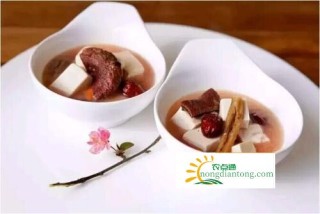 红菇豆腐汤的做法,第2图