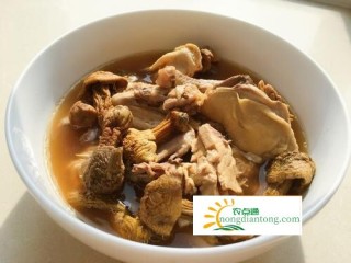 适合产后补气血的姬松茸茶树菇鸡汤,第2图