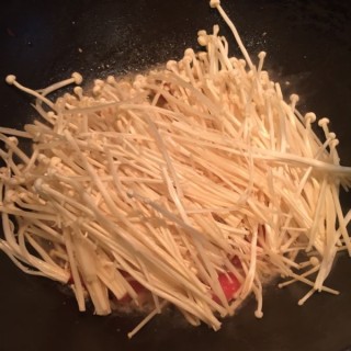  家常菜-金针菇日本豆腐（煲） 第7步