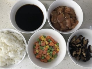  香菇油饭 第4步