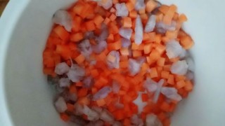  香菇胡萝卜鲜虾粥 第3步