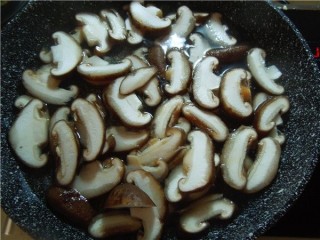  蚝油香菇：滑嫩鲜香好味道 第5步