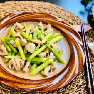  芦笋炒蘑菇（美善品） 净素食 第16步