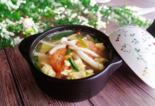  菌类料理+鸭蛋双菇鲜虾汤 第20步