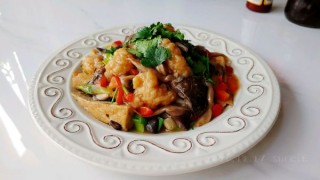  蚝汁菇肉烩豆腐 第9步