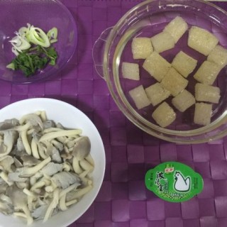  蘑菇竹荪汤 第3步