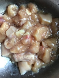  酱汁鸡肉杏鲍菇 第4步