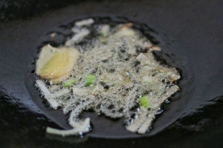  电饭煲香菇鸡肉饭 第6步