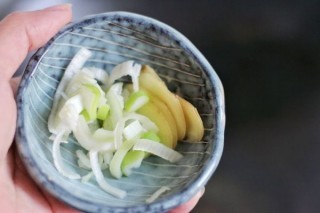  电饭煲香菇鸡肉饭 第4步