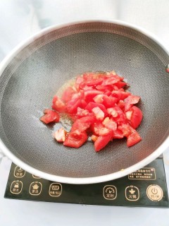  超级开胃好吃的茄汁肥牛金针菇 第2步