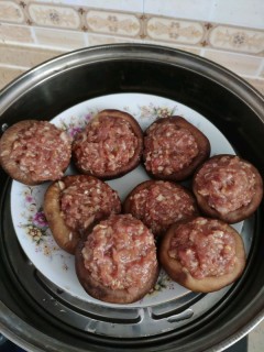  香菇肉饼 第3步