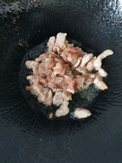  最好吃的香菇做法 鲜菇炒肉丝 第3步