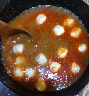  小花儿营养系列----超简单冬荫功虾仁鱼丸豆腐蘑菇汤 第10步