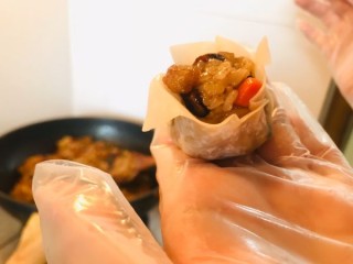  宅家美食：香菇猪肉烧卖 第11步