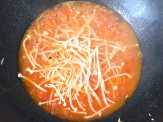  番茄汁金针菇汤 第6步