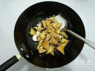  香菇烧豆腐角 第8步
