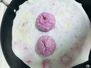  紫薯皮香菇包 第11步