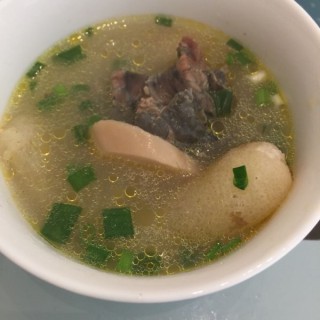  竹荪杏鲍菇炖土鸡 第2步