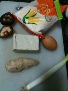  豆腐香菇丸子 第1步