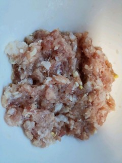  儿童餐丨香菇肉末嫩豆腐 第2步