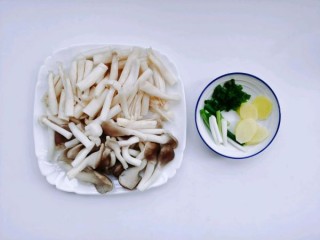  减脂菌菇豆腐汤 第2步