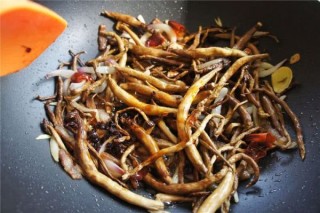  干锅茶树菇--如何获得极致口感 第7步