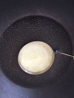  菌菇炒杂蔬+太阳蛋 第6步