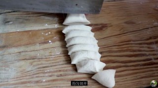  白菜猪肉香菇水饺 第4步