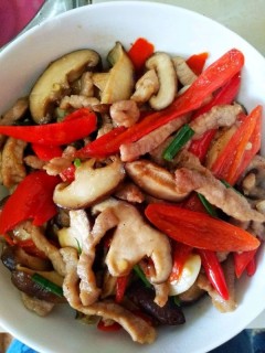  香菇炒瘦肉――夏水灵的私房菜家常菜 第9步