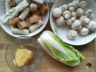  耙豌豆白蘑菇汤 第1步
