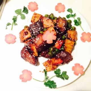  黑椒杏鲍菇炒牛肉 第7步