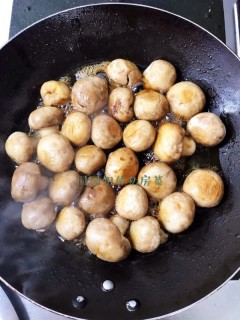  橄榄油煎蘑菇，简单味美！ 第6步