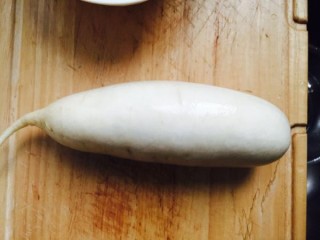  筒骨萝卜木耳菌菇汤——初冬的一锅好汤 第6步