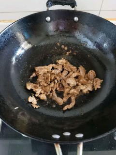  肉炒蘑菇 第3步