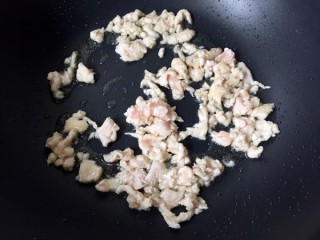  香菇炒鸡肉 第6步