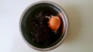  紫菜菌菇蛋花汤 第2步