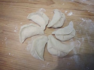  全麦鸡胸肉蘑菇胡萝卜饺子 第7步